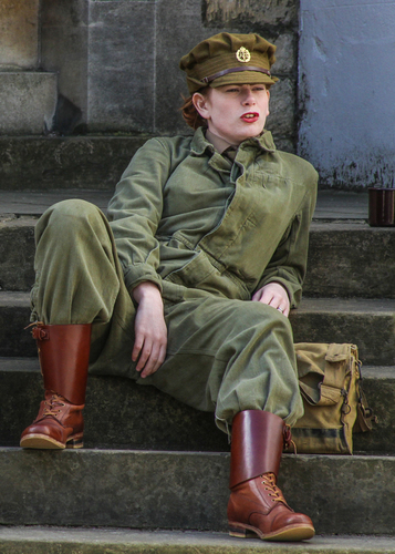 WW2 girl
