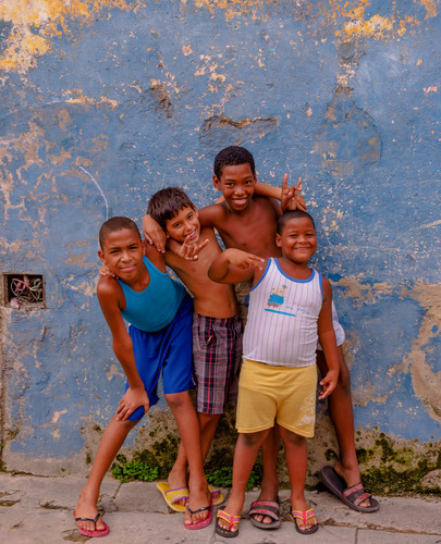 Caras De Cuba IV