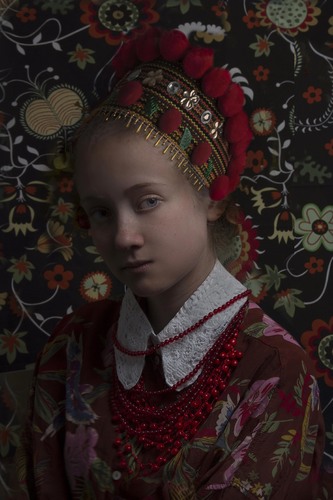 Glory to young women (1)