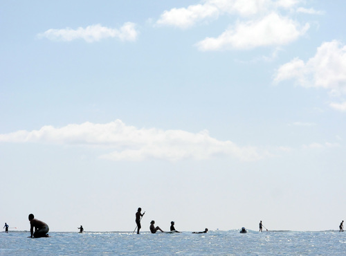 Paddling Waikiki 