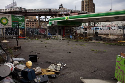Gas Station in NYC  Apr.2011