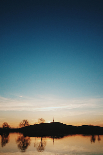 Lake Sunset Over Canberra 