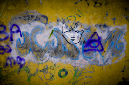 TAG ON TAG 
