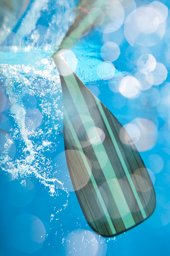 Paddle being pulled through the water (2)