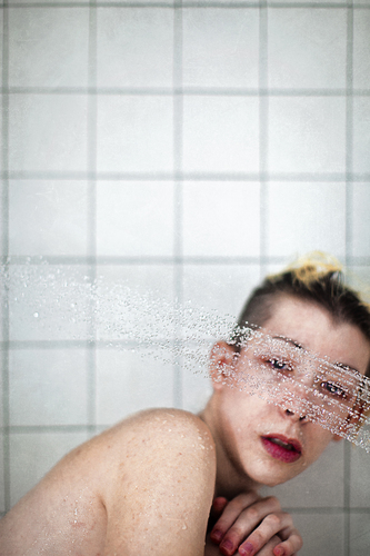 Ryn, Shower