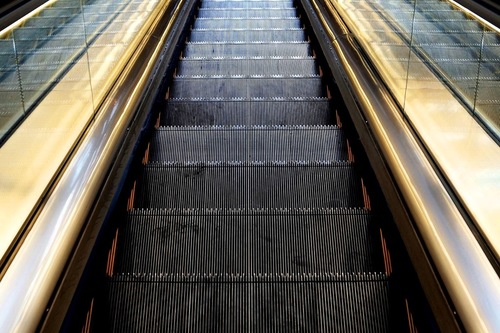 Moving Escalator 