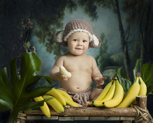 Have a banana with me