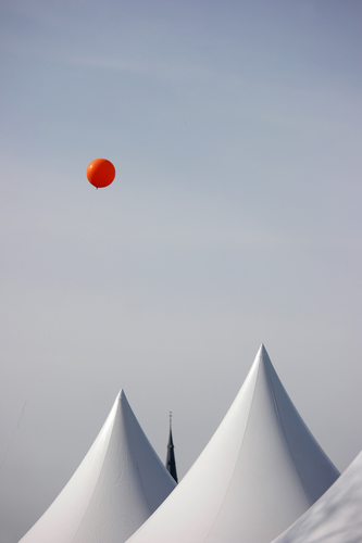 Red balloon