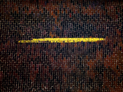 Brick Rout 66 Yellow line