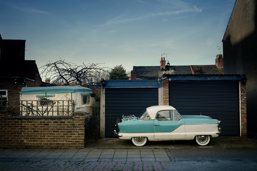 Metropolitan and Trailer