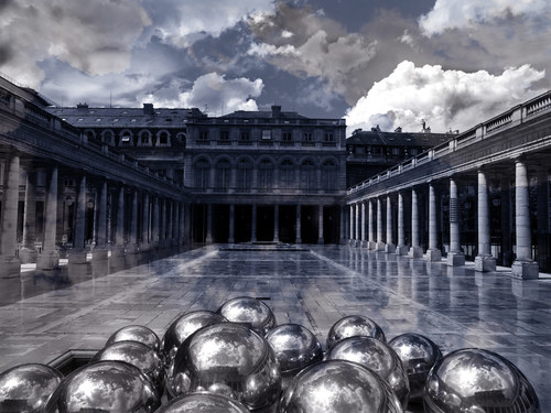 Jardin Du Palais Royal, Paris