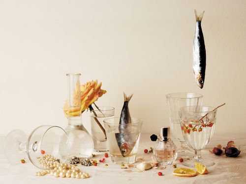 FALLING FISH AND PEARLS