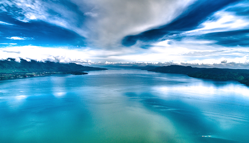 Bluetiful Toba