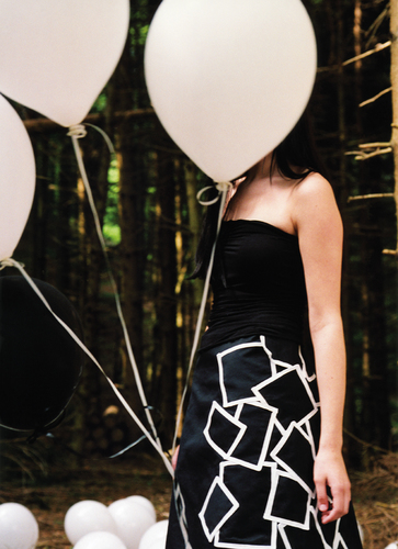 Black Balloon
