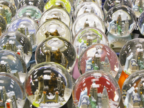 KingKong (snowglobes) NYC 2009