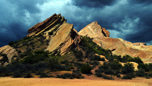 VASQUEZ ROCKS: OMINOUS #2
