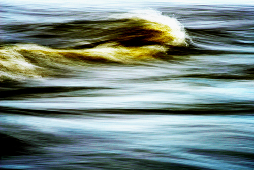 Waves of St-Laurent