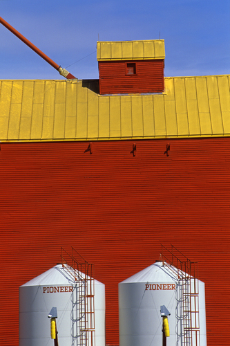 Grain elevator