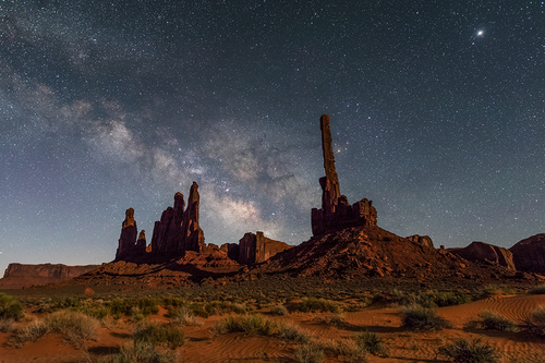 Totem Pole, Yei Bi Che and Milky Way