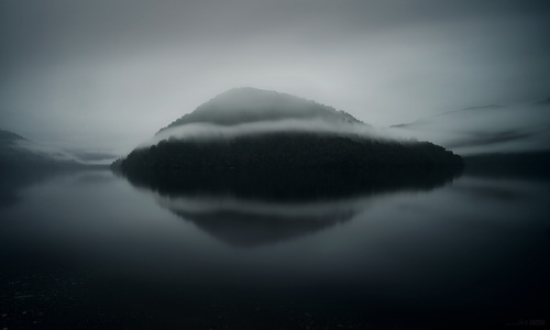 Lake Paringa Mist