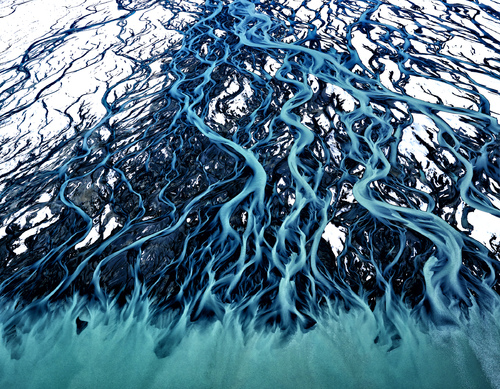 Tangled rivers