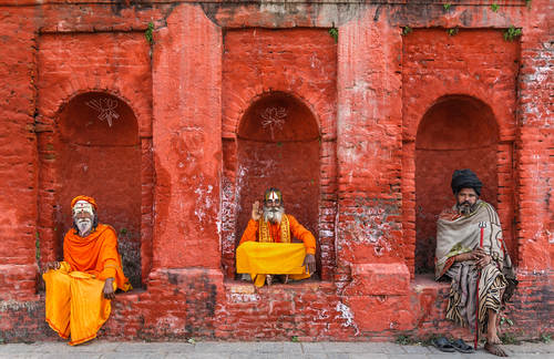 3 Sadhus