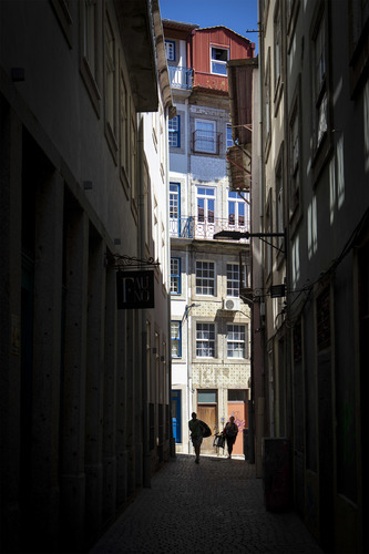 Laundry Day in Porto