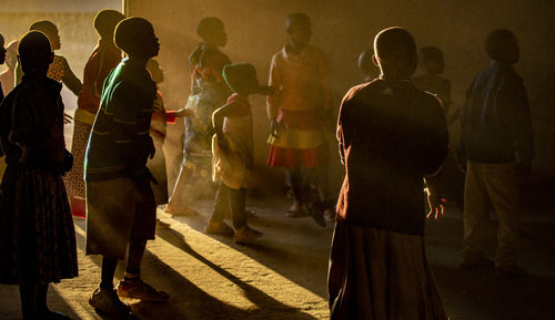 Tanzania - Children gathering