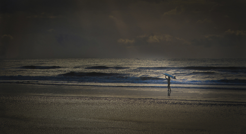 Surfing the Moonlight
