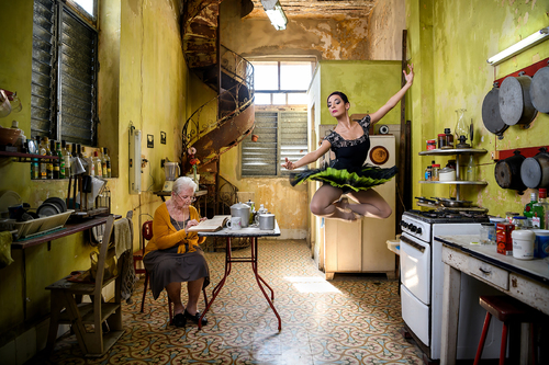 CUBAN BALLERINA IN THE KITCHEN