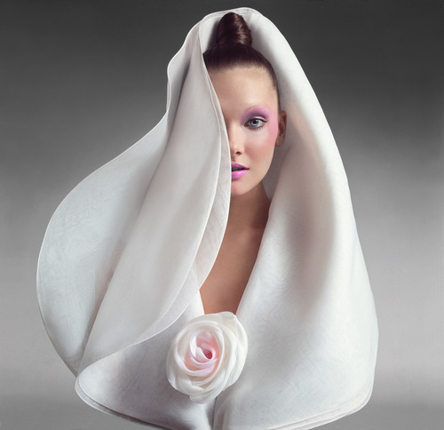 Lislie Ann Jones in Pierre Cardin - Paris Collections 1971