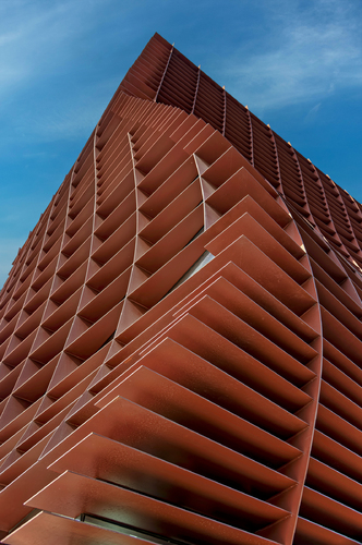 Curved Building