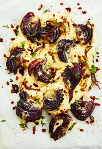 Caramelised Onions on Hummus