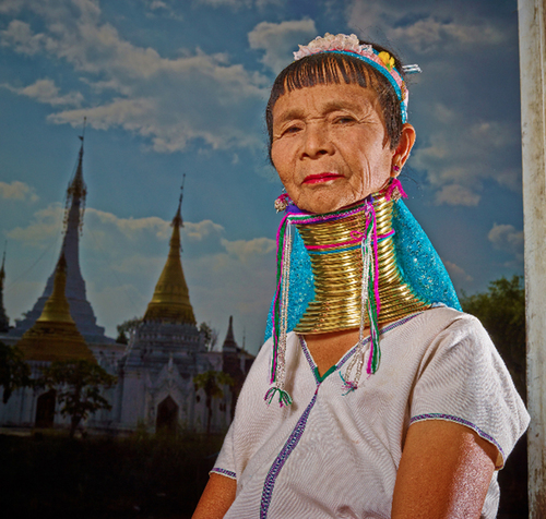Longneck Lady