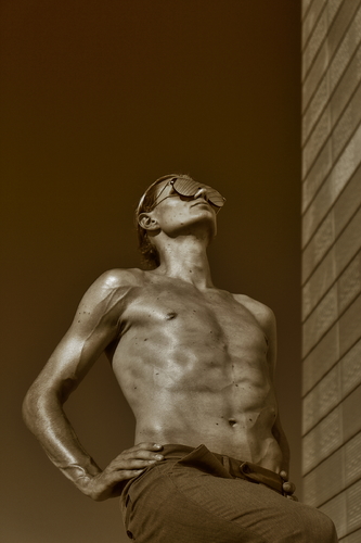 Urban pose