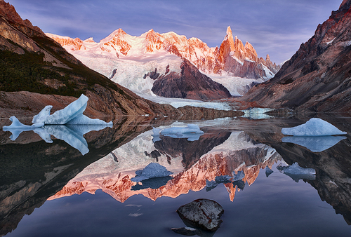 Lago Cerro and Torre Cerro, Los Glaciares NP, Argentina 