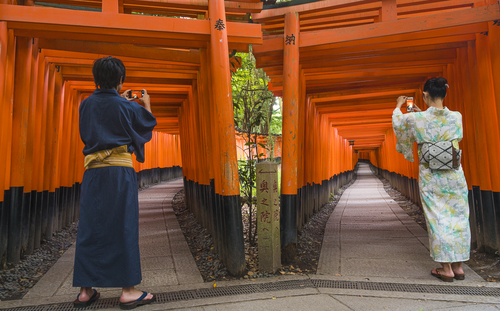 Tori Gates in Kyoto