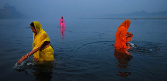 Devotees of chhata festival at Agra Color Awards Winners and Nominees