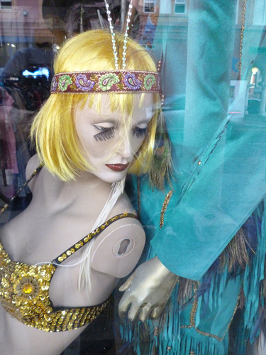 Blonde Mannequin