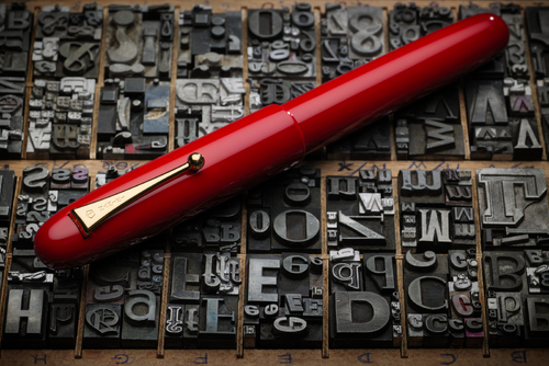 Namiki Lacquer Vermilion No.50 Fountain Pen Namiki Lacquer Vermilion No.50 Fountain Pen