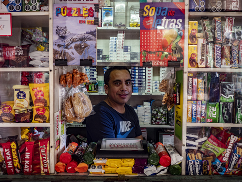 A Happy Kiosk man in Valparaiso