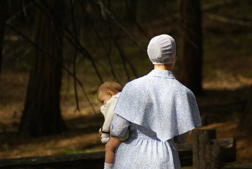Amish woman 