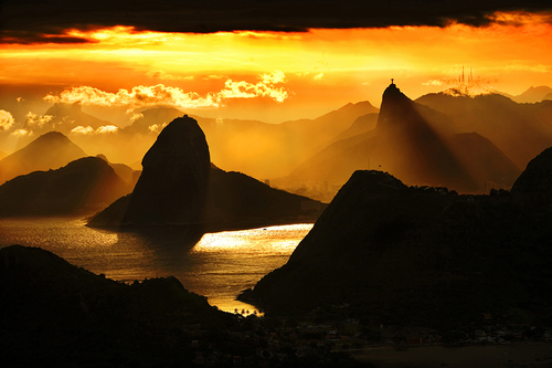 MOUNTAINS OF RIO