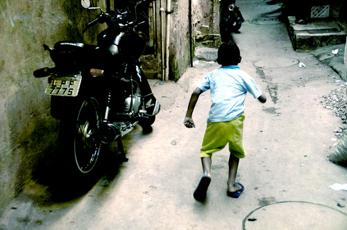 Favela Boy; Alley Runner