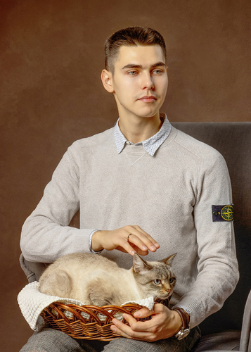 Uomo con gatto