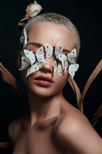 Love is blind Love is blind