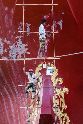 Painting the Ship