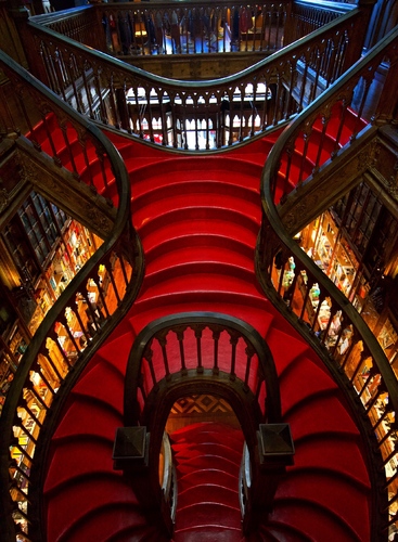 The Staircase, Porto