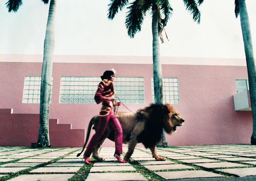 Fearless Lola walking the lion king, Miami 1999